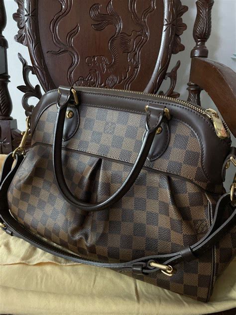 Used Like New! LV TREVI Size PM 